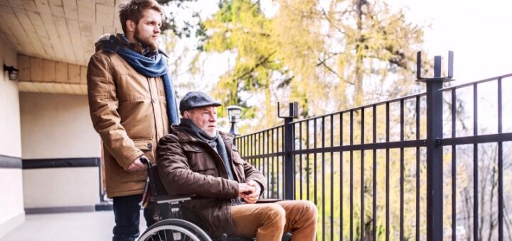 Pflegereport 2024-DAK-Gesundheit (Copyright: GettyImages-892779764-Pflegereport2024-DAK-Gesundheit)